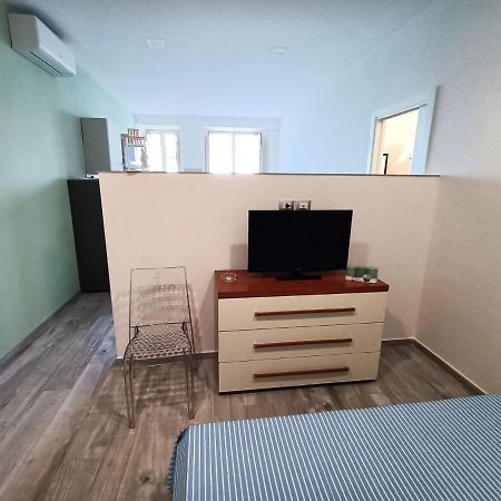 Bilocale Fronte Mare Apartment Джардини Наксос Екстериор снимка