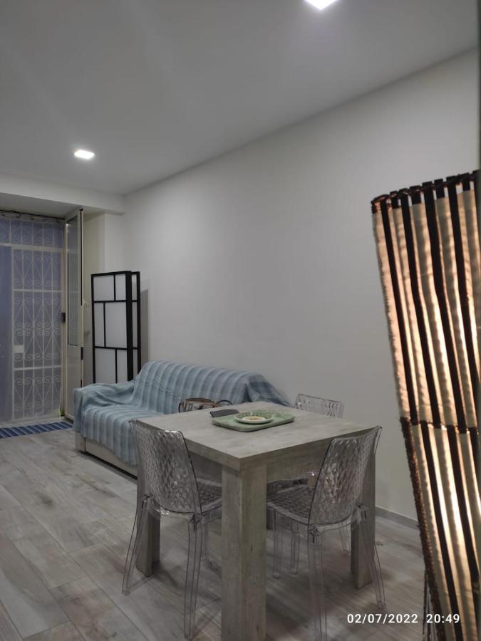 Bilocale Fronte Mare Apartment Джардини Наксос Екстериор снимка